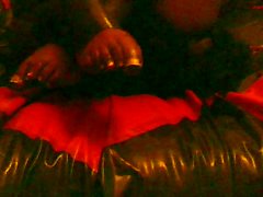 latex feet on latex bed (test with new dv cam(