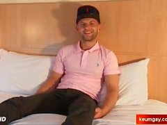 Ass massage for a real straight guy: Pierre serviced despite of himself !