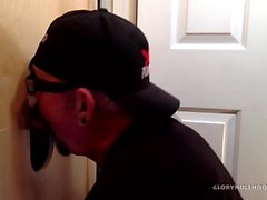 Cop Gets Cock Sucked At The Gloryhole
