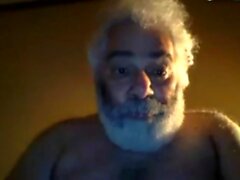 Hairy horny NY daddy bear jerks off on webcam